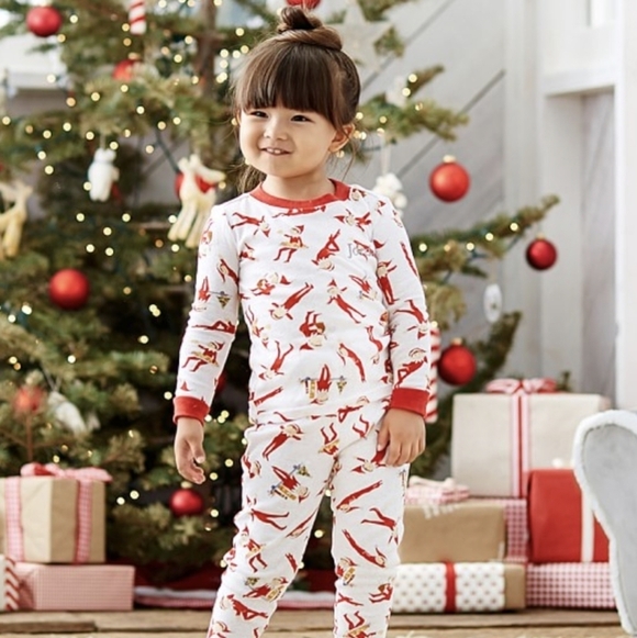 Elf on the shelf pajama set Pottery Barn Kids- size 2T - Picture 7 of 8
